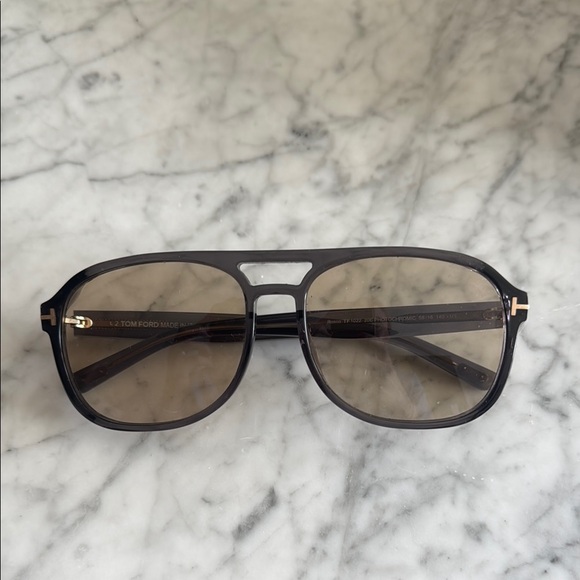 Tom Ford aviator style glasses